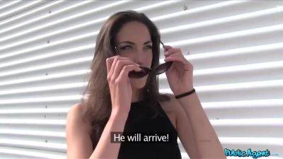 Wannabe Model And Cheats Boyfriend - hclips.com