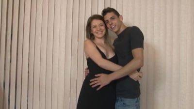 Sisters Prom Night In - upornia.com