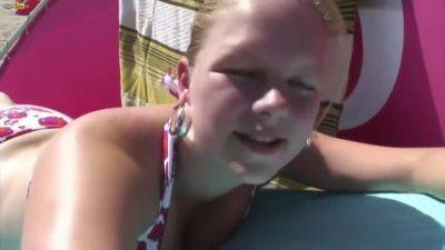 De La Plage A La Foret Pour De La Baise - videomanysex.com