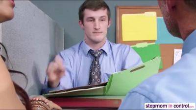 Boss Naughty Ariana Sucked Cock - videomanysex.com