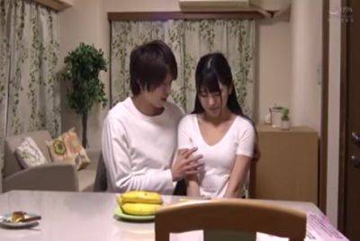 00151,A female voice leaks out in pleasure - hclips.com - Japan