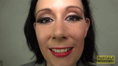 Porn Virgin Wants Her Boss To Watch With Belle O'hara - hotmovs.com