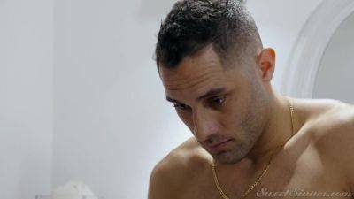 Alluring Blonde Spinner Incredible Sex Scene - upornia.com