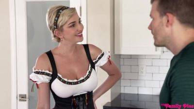 Skye Blue - October 2021's Hottest Flavor: Skye Blue - Season 2, Episode 2 / 10.1.2021 - porntry.com