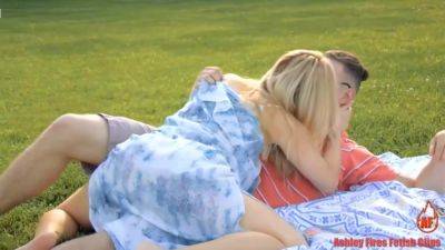 Picnic Porn Video Vxxxcom - upornia.com