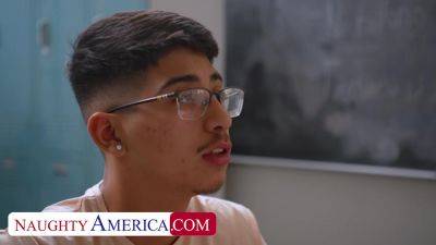 Sexy Professor Shay Sights shows student how to please a woman - hotmovs.com