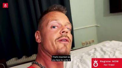 Sidney Dark In Gothic Milf Fingers Her Pussy - hotmovs.com