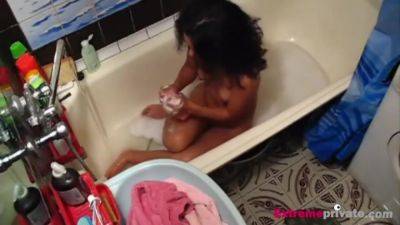 Spanish Stepdaughter 19 Masturbates In Bath - hclips.com - Spain