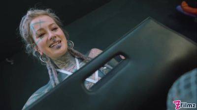 Anuskatzz Shoves A Stainless Steel Dildo Up Her Ass - hotmovs.com