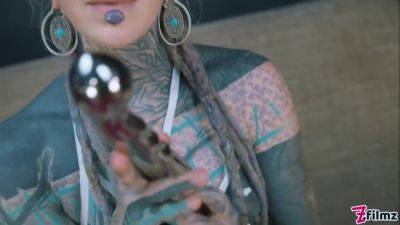 Anuskatzz Shoves A Stainless Steel Dildo Up Her Ass - hotmovs.com