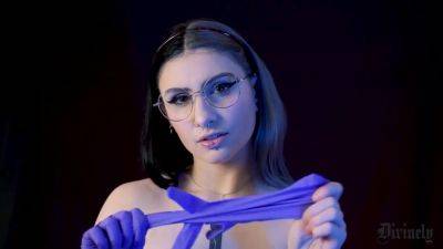 Divinely - Medical Glove Masturbation - videooxxx.com