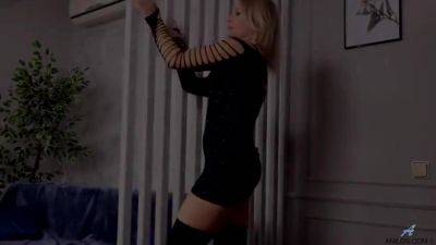 Michelle Ward - In Black In 4k - hotmovs.com