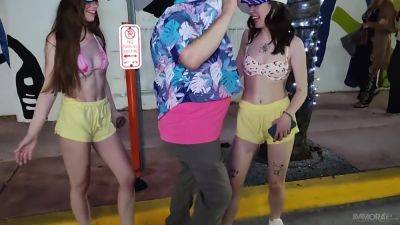 Fat Man Dancing In Miami S - Venus Vixen And Renee Rose - upornia.com