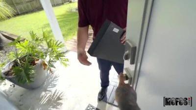 Evelin Stone - Evelin Stone And Callie Klein - Smb Zeus Copulation Toy - upornia.com