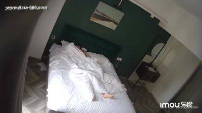 Hackers use the camera to remote monitoring of a lover's home life.603 - hotmovs.com - China