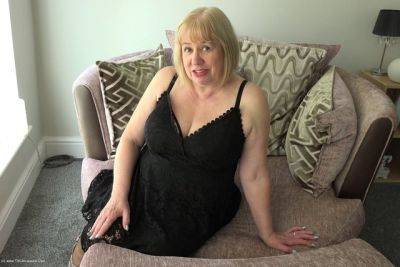 Swivel Chair Pt1 - hclips.com