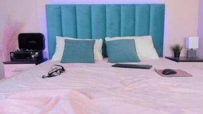 Super wet pink vagina - hclips.com