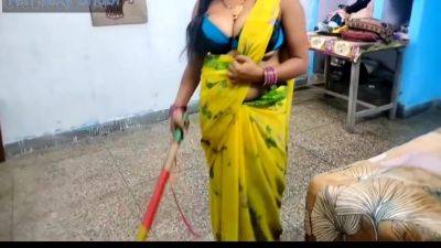 Indian Nokrani Ke Sexy Big Boobs Hot Boy - Xxx Soniya - upornia.com - India