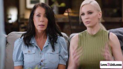 Teen stepdaughter calms down when busty stepmoms lick pussy - hotmovs.com