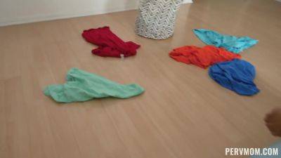 Mommys Big Rewards System - upornia.com