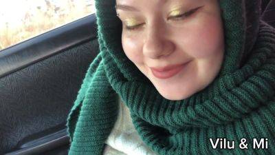 Catch Girl Masturbating In Car And Help Her To Cum - hclips.com