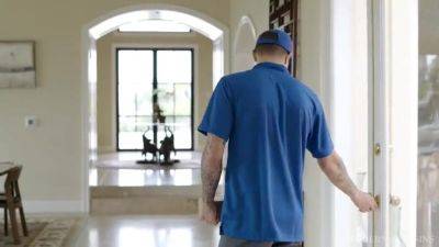 Pristine Edge - Pristine Edge In Housewifes Backdoor Delivery Streamvid.net - upornia.com