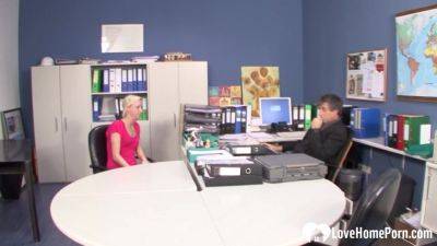 Principle Received A Blow From A Hot Teen - upornia.com