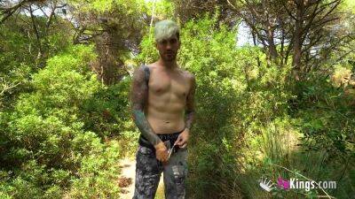 Deborah Saez - upornia.com