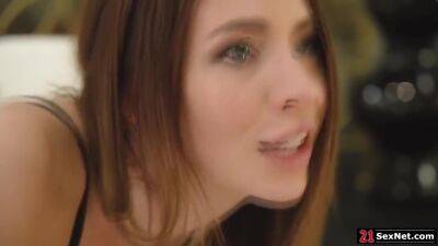 A Czech Gf Double Penetrated By Two Guys - upornia.com - Czech Republic