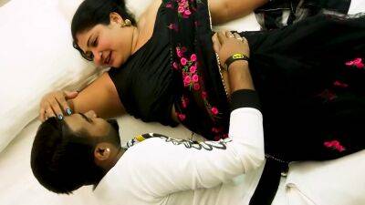 Young Big Boobs Bhabi Fucked In Oyo With Her Deborji - desi-porntube.com