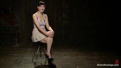 Nerine Takes It All! Intense Immobilizing Positions - hotmovs.com