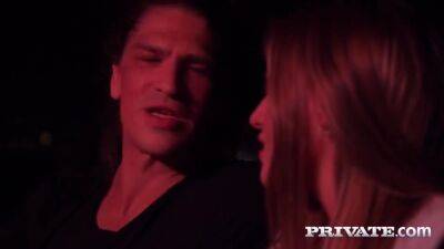 Eveline Dellai In Anal Addicted Model - hotmovs.com - Italy