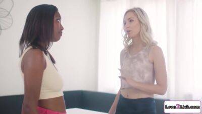 Daya Knight - Ebony Girl Licks Her Gf Under The Table - Big T And Daya Knight - upornia.com