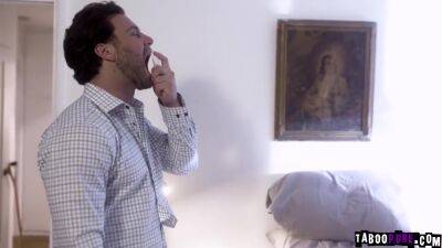 Kenzie Anne - Gorgeous Babe Seduced By Stud Into Sex - Kenzie Anne And Pure Taboo - upornia.com