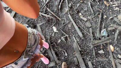 Caught A Cheeky Bitch In An Old Factory And Fucked In The Ass 20 Min - hclips.com