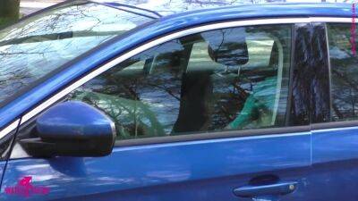 Girl With Green Suit Will Masturbate - hotmovs.com