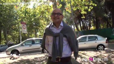 Kat Diamond In Julio El Informatico - hotmovs.com