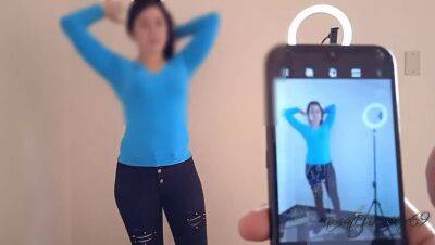 Photo session with my : my comes to the house for a session and ends up fucking with me after some sexy photos in underwear, I put my big penis hard and I charge her by the way - porntry.com