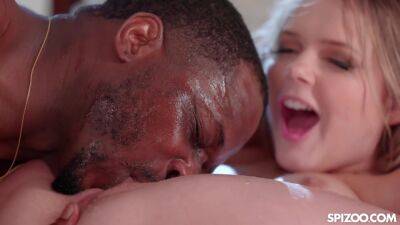 CoCo Lovelock - Blonde Squirter Coco Lovelock Offers - upornia.com