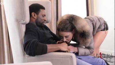 Julie Skyhigh In Luxury Escort Blowjob - hotmovs.com