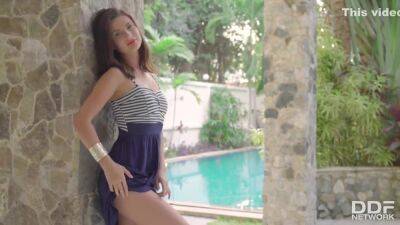 Jasmine Jazz - Summer Striptease - hotmovs.com