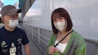 マジ軟派、初撮。 1884 福祉の仕事を目指し、ボランティア活動にも参加する清い心を持った学生をインタビューと称してナンパ！優しさ故か？押しに弱くあれよあれよと服を脱がされSEXへ！敏感マ●コが災いして全身ヒクヒクしっぱなしで連続中イキ！！ - txxx.com - Japan