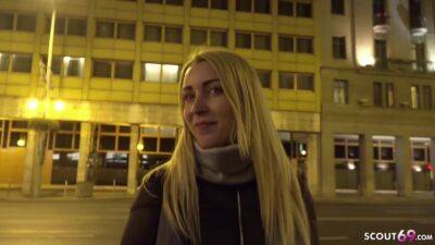 Free Close Up Hardcore Blowjobs - upornia.com