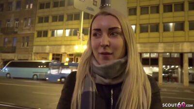 Free Close Up Hardcore Blowjobs - upornia.com