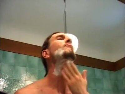 Le Signore Lo Prendono Doppio - Episode 3 - upornia.com