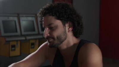 Thicc Latina Bartender Jolla Fucks A Client A - hclips.com