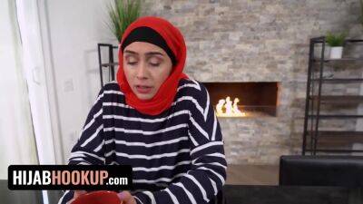 Insatiable Woman Is Wearing A Hijab Even While Having Sex - hotmovs.com