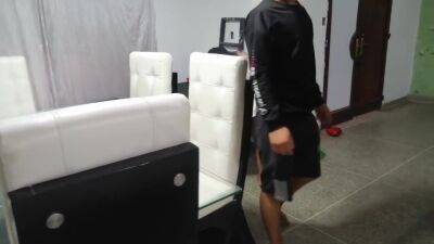 Follo Con Mi Hermanastro Cuando Salgo De Cocina - upornia.com