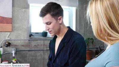 Wendy Raine - 23.01.21 4k - upornia.com