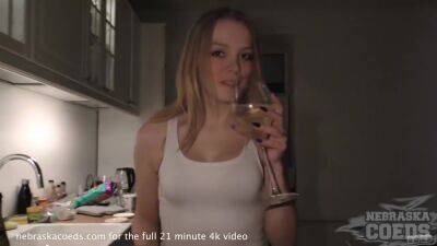 Barbie Blondie Gives Only The Second Blowjob In Her Entire Life Cum In Her Mouth Between The Scenes - hotmovs.com